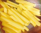 Hình bước làm 1 của món Khoai Tây Chiên