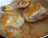 Foto del paso 2 de la receta: Guiso de pollo al whisky con corazones de alcachofas en salsa de pimiento