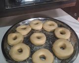 Foto langkah ke 3 dari resep Donat/bomboloni empuk tanpa mixer.