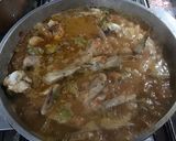 Foto del paso 5 de la receta: Alitas de pollo a la aceituna con guarnición de fideos tallarines