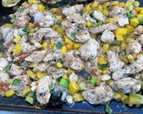 Une image de l'étape 12 de Poulet à la tomate, poivron jaune et cebettes.