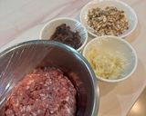 รูปขั้นตอนการทำที่ 1 ของ หมูสับนึ่งเห็ดหอม