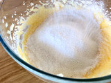 Moist and fluffy vanilla cupcakes