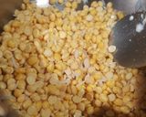 A picture of step 1 of Vati dal na khaman.