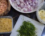 Foto langkah ke 2 dari resep Bawang goreng campur.