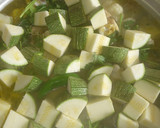 Foto del paso 8 de la receta: Caldaso blanco de pollo a la Mario, s