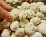 Foto langkah ke 7 dari resep Putri Salju Pandan.