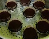 Foto langkah ke 6 dari resep Cupcake kukus coklat simple (no mixer).