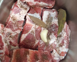 Foto del paso 1 de la receta: Costillas de cerdo desmenuzadas, con verduras