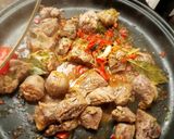 Foto del paso 5 de la receta: Guiso criollo de carne y chorizos