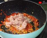 Foto langkah ke 2 dari resep Spicy tuna aglio olio.
