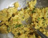 A picture of step 1 of Paneer egg aalu nest.