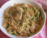 Foto del paso 5 de la receta: Pasta con pollo y guisantes en salsa especiada