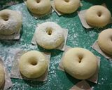 Foto langkah ke 4 dari resep Donat quee.