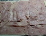 Foto del paso 3 de la receta: Palmeritas agridulces con mozzarella y jamón