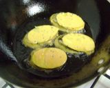 A picture of step 2 of Monsoon Bites - Beguni (Batter Fried Eggplants - Bengali Style).