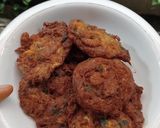 Foto langkah ke 6 dari resep Telur Dadar Udang Ebi Basah.
