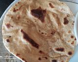 A picture of step 3 of Achari Parantha.