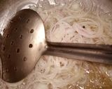 A picture of step 3 of Mater pulao.