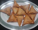 A picture of step 3 of Mutton kheema samosa.