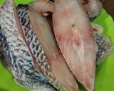 Foto langkah ke 3 dari resep Ikan Mujair Kuah Kuning.