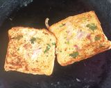 ஸ்பைசி மசாலா பிரெட் டோஸ்ட்(masala bread toast recipe in tamil) ரெசிபி ஸ்டேப் 5 புகைப்படம்