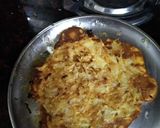 A picture of step 4 of Strawberry Porridge with Vegetables Omelette.