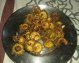 A picture of step 2 of Dal karela.