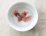 Hình bước làm 1 của món Mochi Giọt nước Hoa anh đào Nhật Bản(Ăn như thạch vậy 😂)