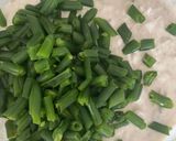 Foto del paso 3 de la receta: Salmón con ejotes y alcaparras