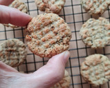 Foto del paso 3 de la receta: Galletas de avena y cebolla 🧅 (sin balanza)