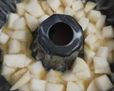 Foto langkah ke 3 dari resep Pear Cake (Kue Buah Pir).