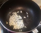 Foto langkah ke 2 dari resep Nasi Goreng Gila a la Bumbu Indofood Nasi Goreng Pedas.