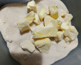 Foto del paso 1 de la receta: Budín de banana, nuez y almendras