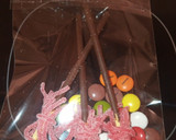 Foto del paso 4 de la receta: Escobas de bruja dulces