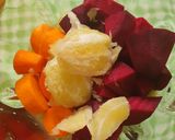 Foto langkah ke 3 dari resep Beet Root Pineapple Carrot Cucumber Juice.