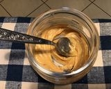 Une image de l'étape 2 de Sauce salade à l huile de chorizo et vinaigre balsamique.