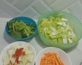 Foto langkah ke 2 dari resep Bihun Shirataki Goreng.