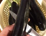 A picture of step 1 of Grilling eggplant 🍆.