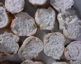 Foto del paso 1 de la receta: Tostadas hechas pizza