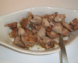 Foto del paso 3 de la receta: Paella de sepia y atún con caldo concentrado de Santa Pola
