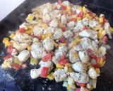 Une image de l'étape 9 de Poulet mariné aux poivrons bicolores.