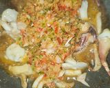 Foto del paso 2 de la receta: Arroz caldoso de langostinos y sepia