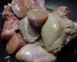 Foto del paso 1 de la receta: Pollo en salsa de tomate🌺