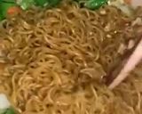 Foto langkah ke 5 dari resep Mie goreng chinesse halal.