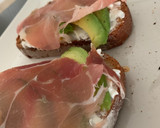 Foto del paso 2 de la receta: Tostadas de centeno saladas