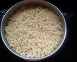 A picture of step 1 of Daliya upma.