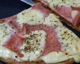 Foto del paso 7 de la receta: Pizza con harina integral jamón cocido y queso