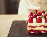 A picture of step 7 of Strawberry & Cream Cake.