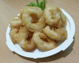 Foto langkah ke 8 dari resep Cumi Goreng Tepung (Crispy Fried Squid).